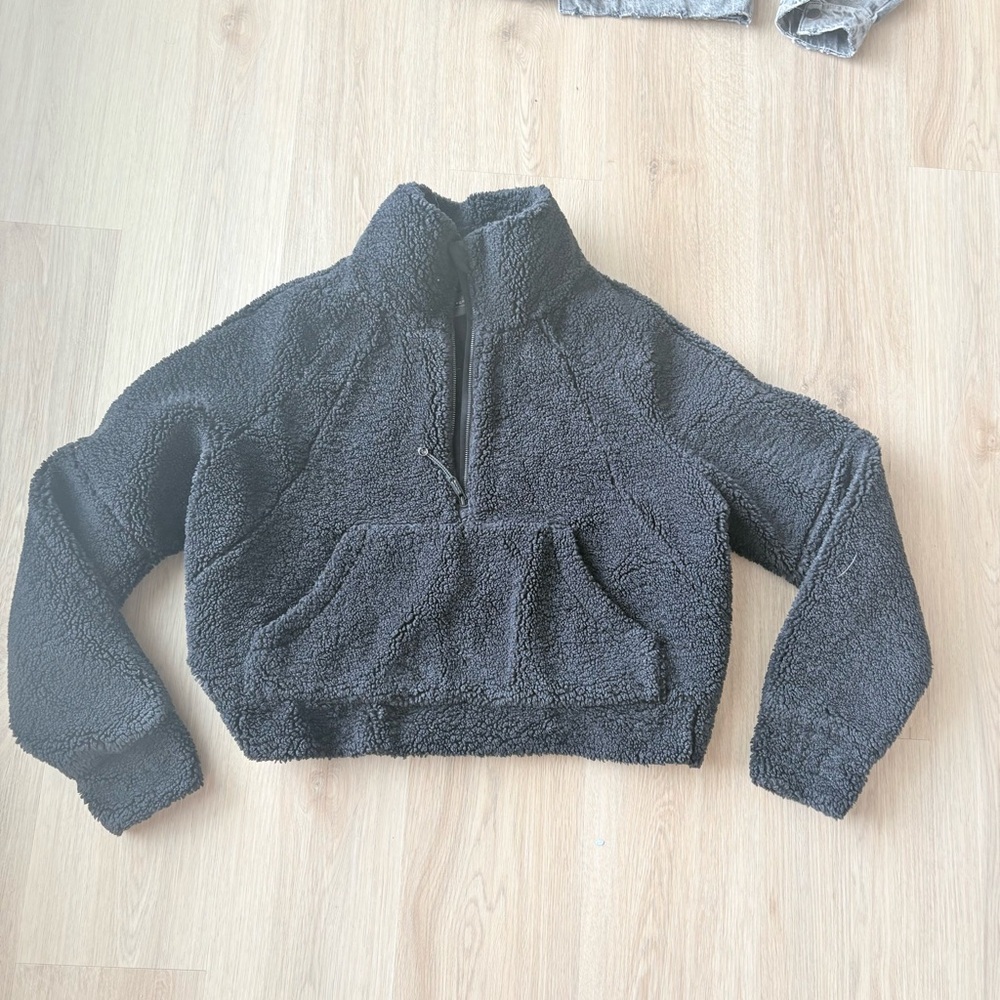 Lululemon Black Oversized 1/2 Half Zip Sherpa Cropped Scuba M/L Sweatshirt